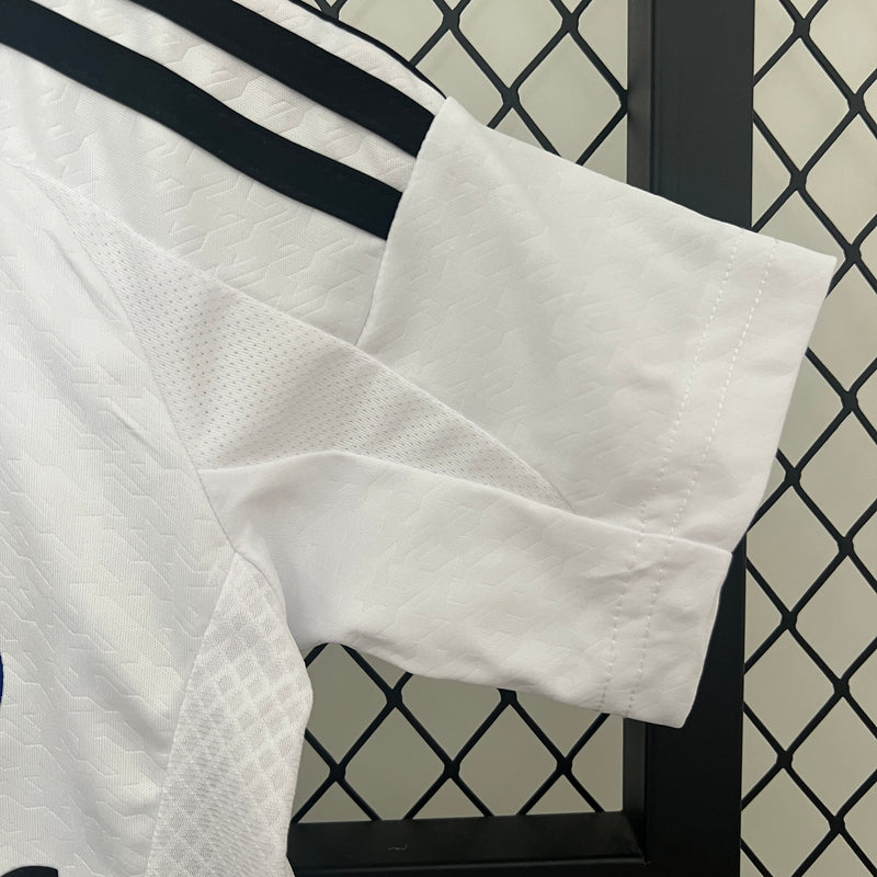 Kit Infantil Real Madrid 2024/25